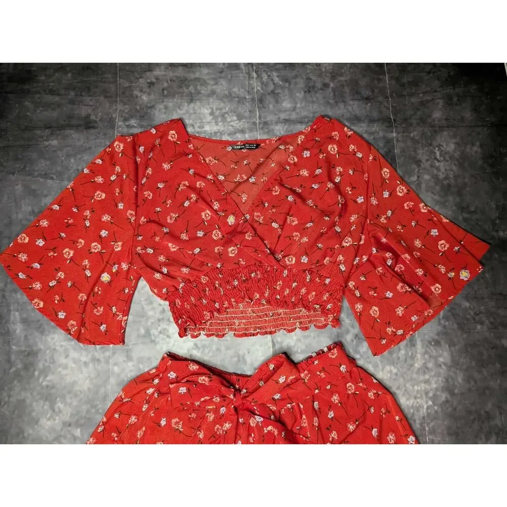Ditsy Red Floral Surplice Front Shirred Top & Belted Shorts Spring Summer Size M